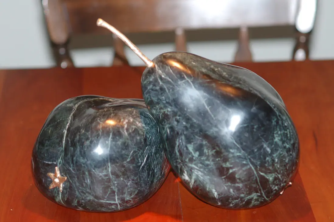 Series of Pears, view 5